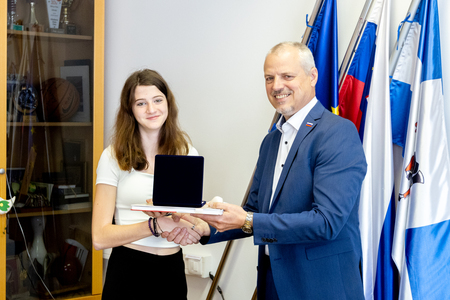 PODELITEV PRIZNANJ ZA ODLIČNOST V OSNOVNI ŠOLI 12.6.2025 - Valter Leban-9926